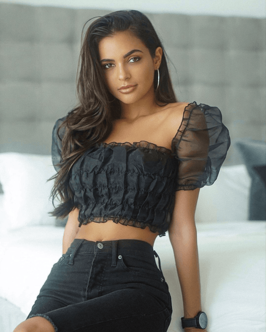 In Bed with: Leidy Amelia.